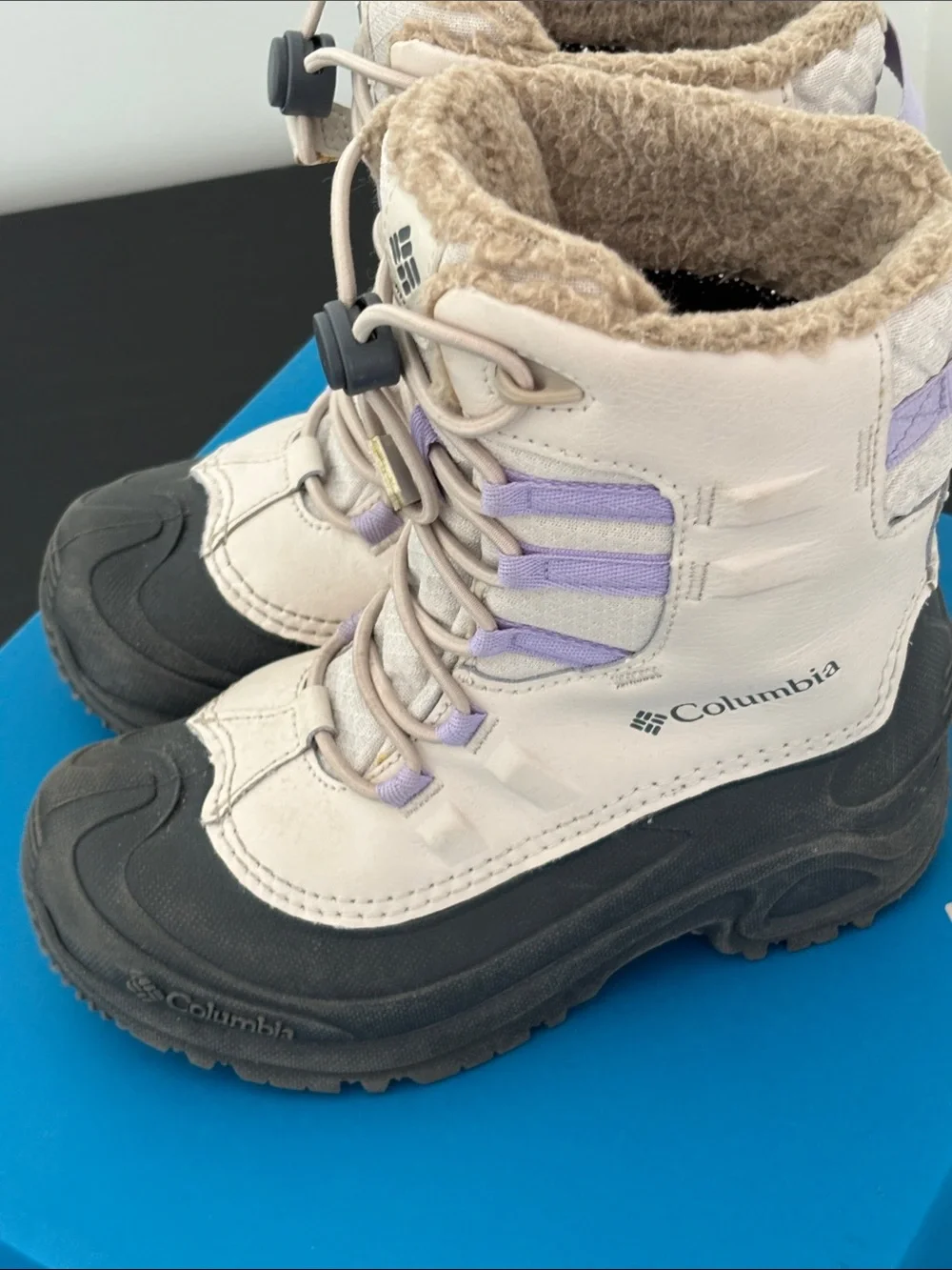 Columbia Youth Bugaboot Celsius in Lavendar and Cream Size 1